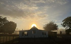 Destination Cliff Top - Cottage And Homestead